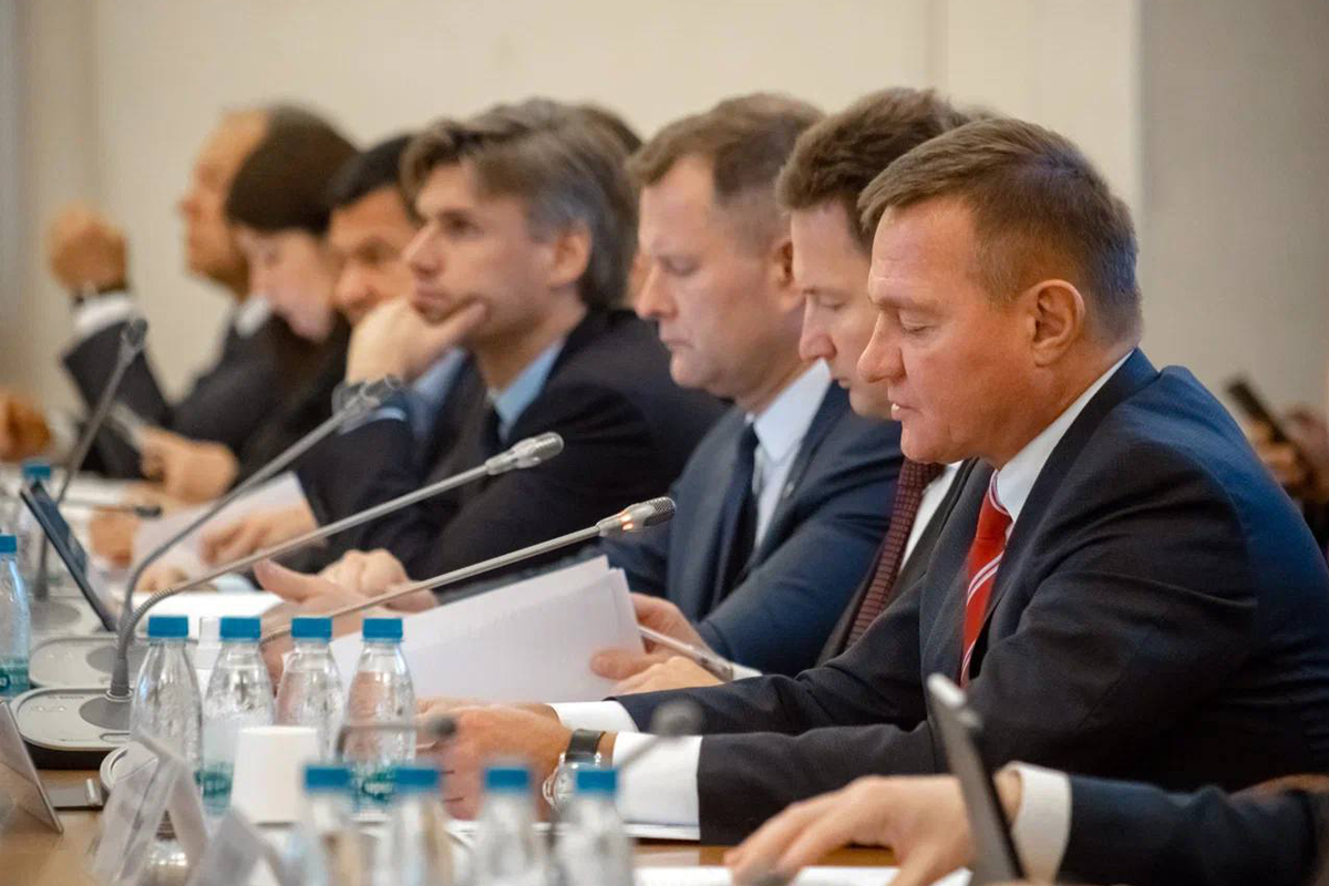 В бюджете 2025-2027 гг на развитие опорной сети водного транспорта заложено 209 млрд руб.