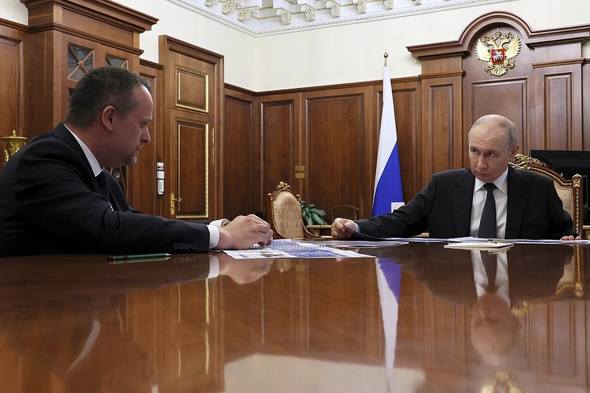 Путин обсудил с главой Минтранса открытие новых погранпунктов и подготовку кадров