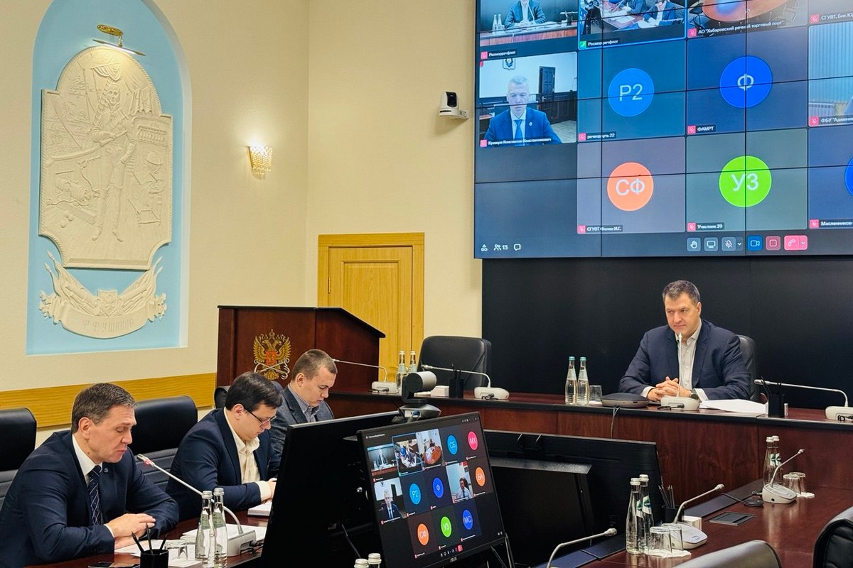 Через мультимодальный логистический центр на базе речного порта Хабаровск будут перевозить углеводороды