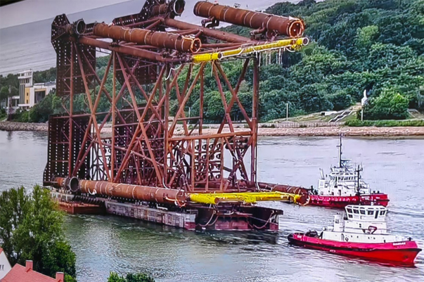 На Калининградском морском канале обеспечили уникальную лоцманскую проводку