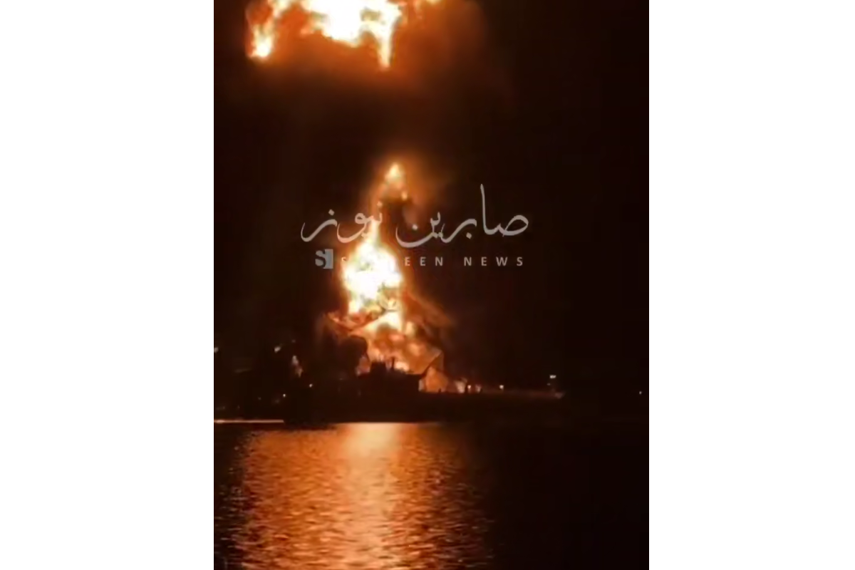 Беспилотники подорвали два танкера в водах Ирака 