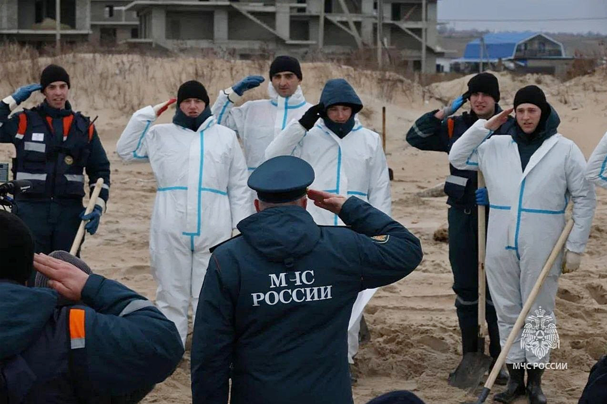 Режим ЧС федерального уровня введен в связи с разливом мазута в Черном море