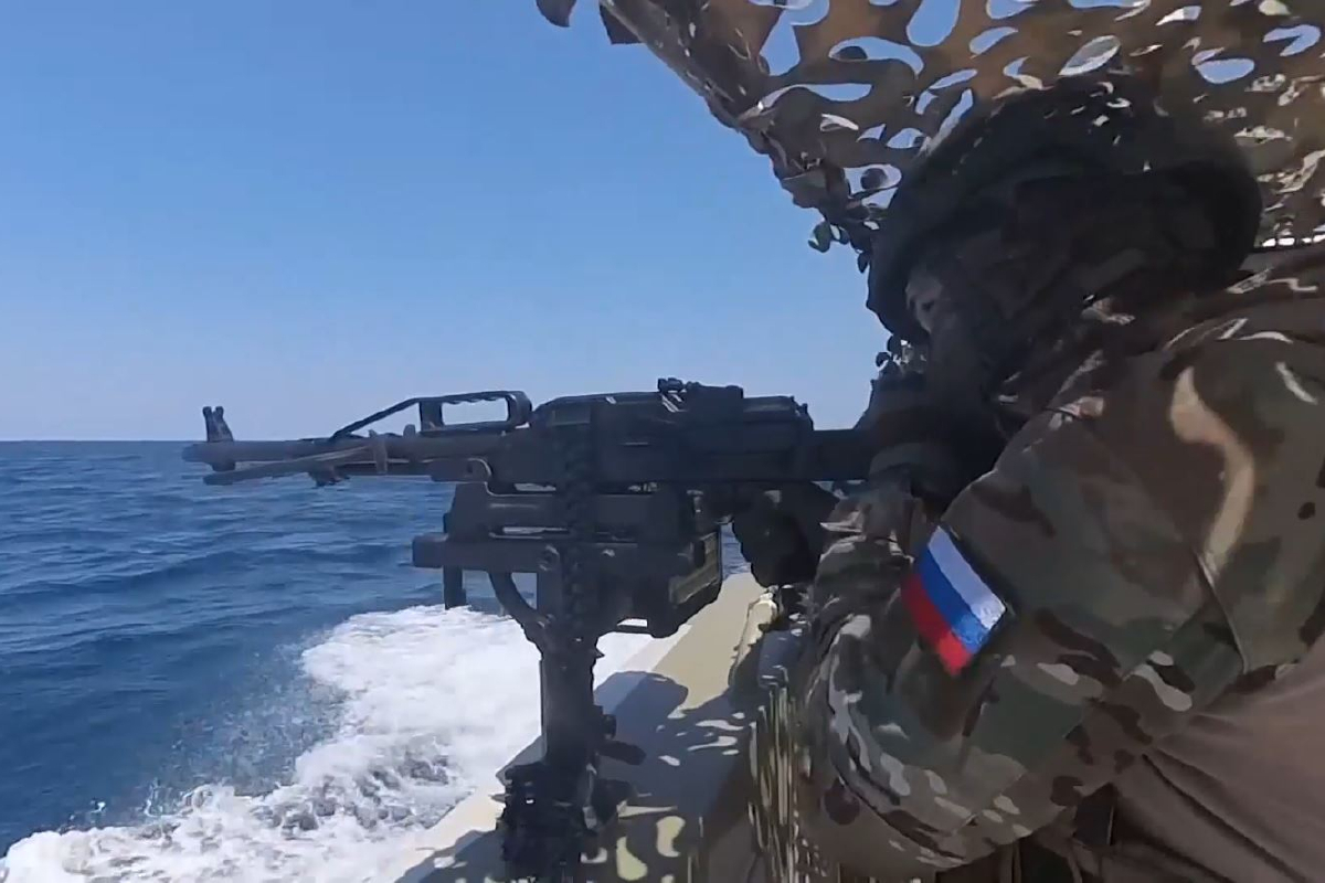 Российские суда получат сопровождение огневых групп на Балтике и в Азово-Черноморском бассейне