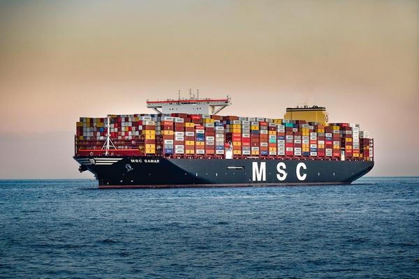 Цены на контейнерные морские перевозки в мире продолжают расти