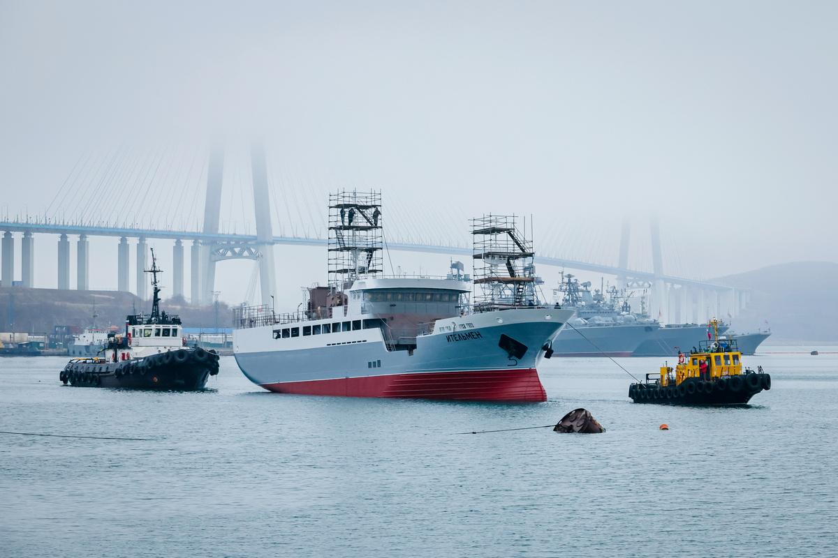 На «Восточной верфи» спустили на воду десятый краболов проекта 03141 - «Ительмен»
