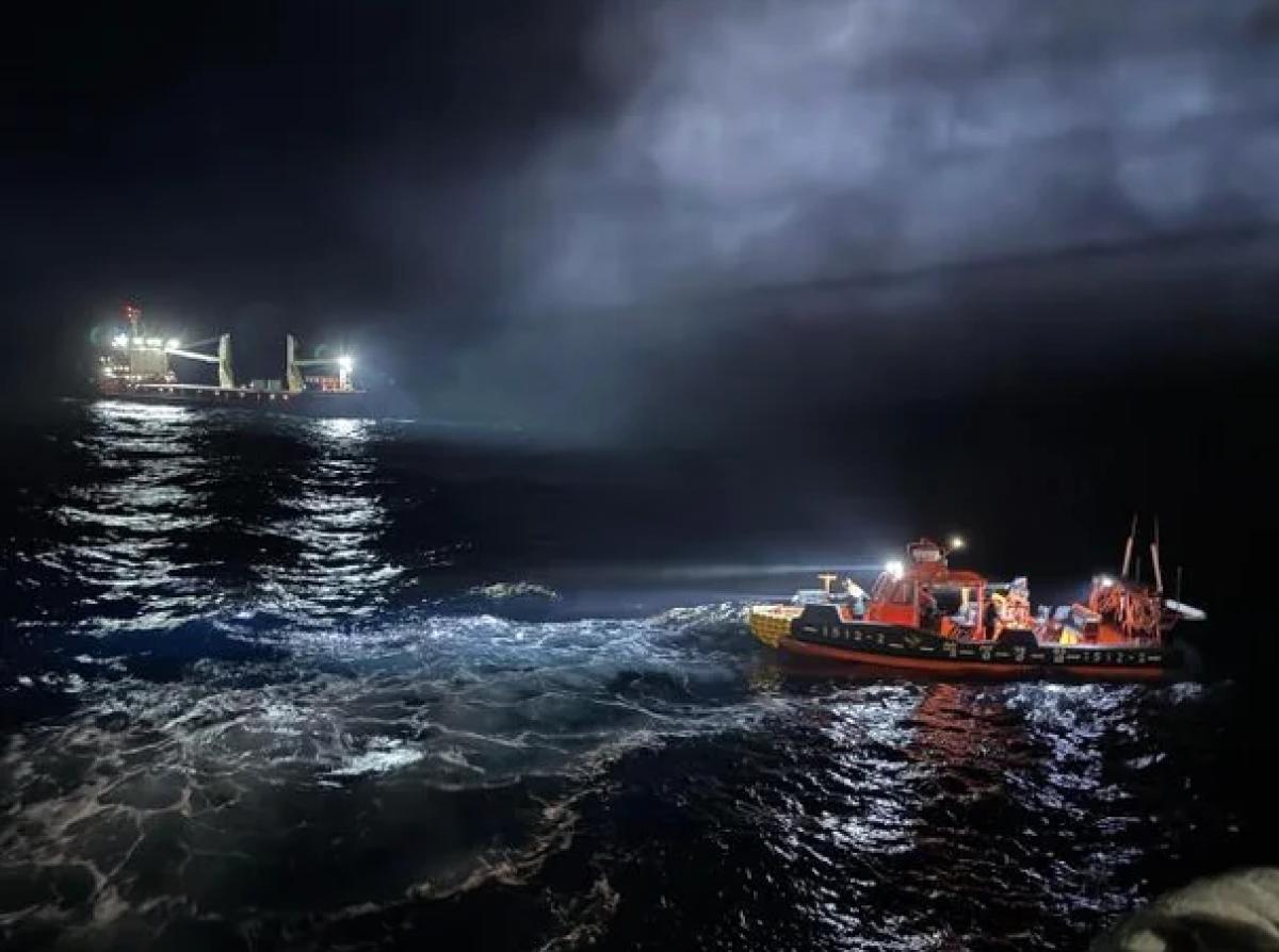 Береговая охрана Южной Кореи предотвратила крушение российского сухогруза «Георгий Ушаков»