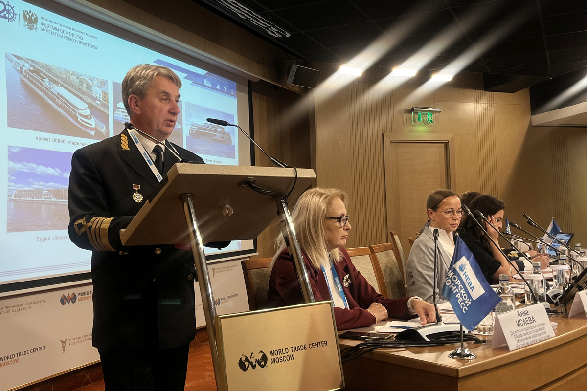 Представители Росморречфлота обсудили вопросы развития рынка пассажирского водного транспорта