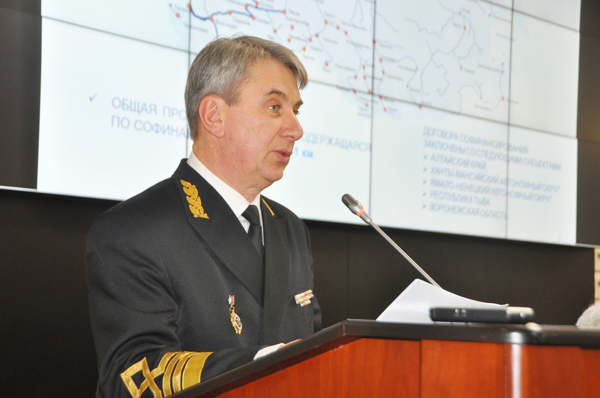 Перевозки пассажиров речным транспортом РФ выросли на 17,6%, грузов - сократились на 6,4%