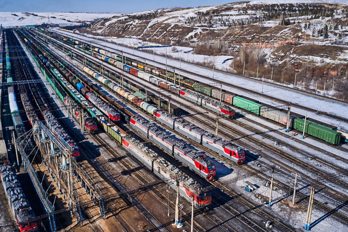 Погрузка на сети РЖД за два месяца 2026 года сократилась на 3,6%