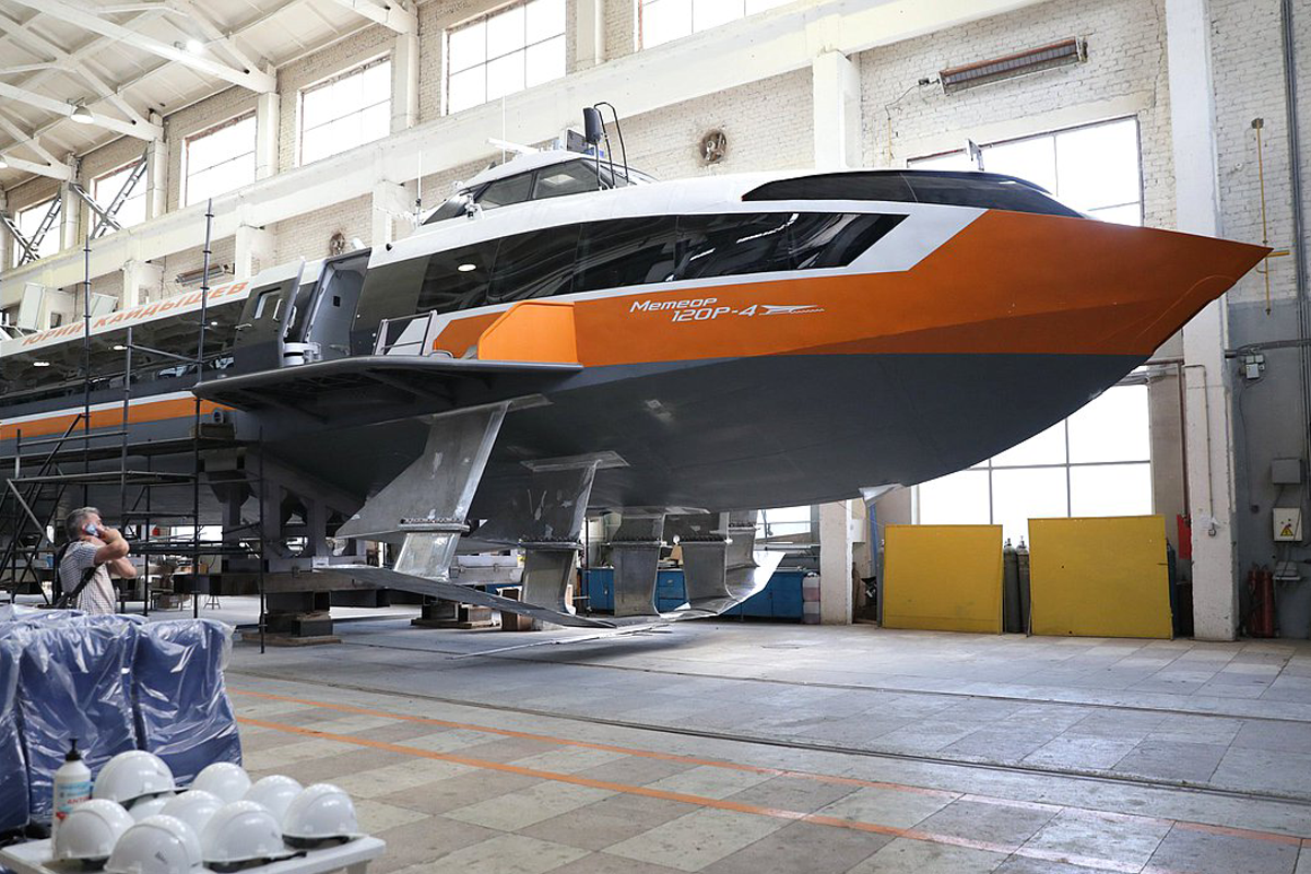 Принято решение о поэтапном запуске межрегиональных пассажирских перевозок по Волге