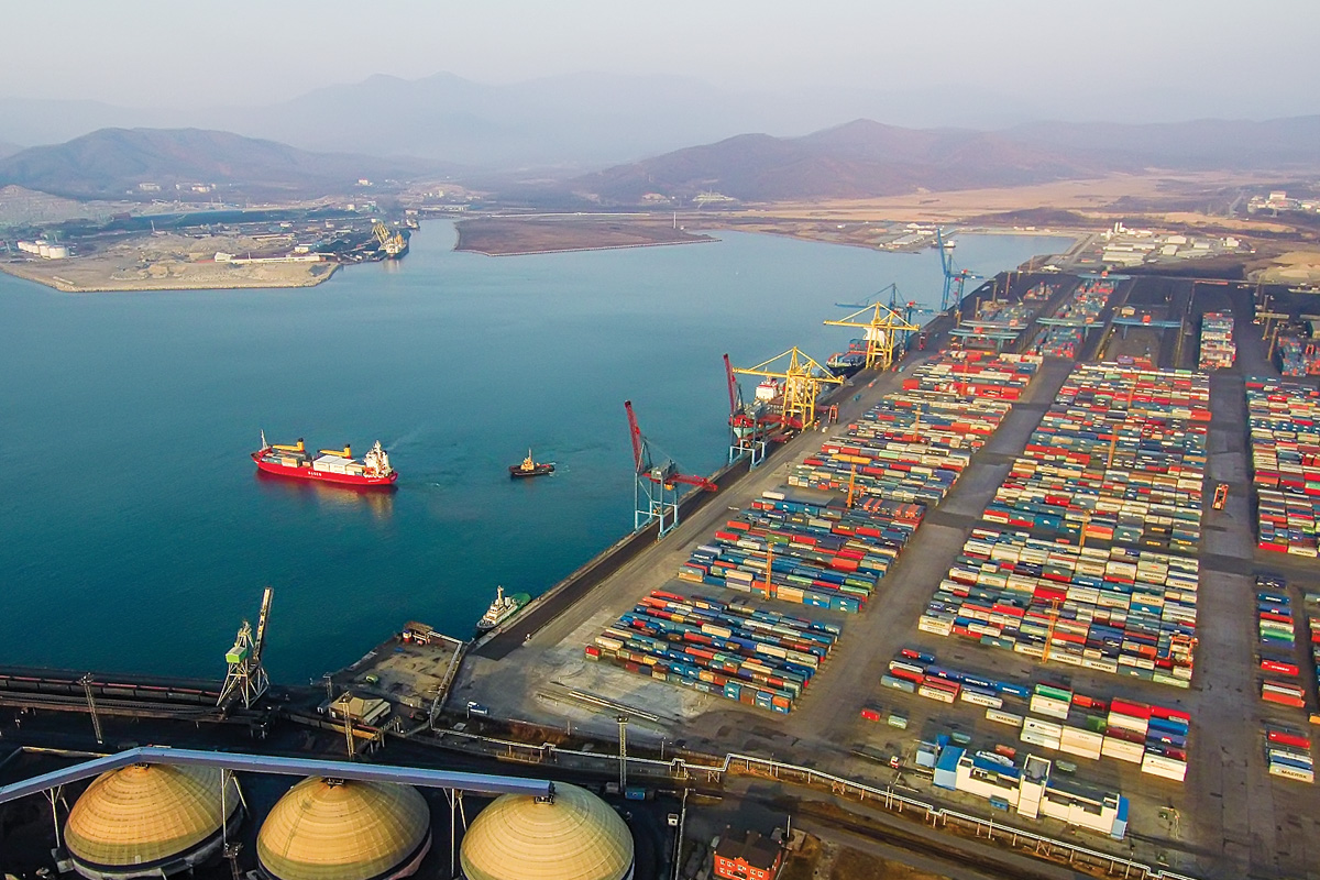 Загрузку морских терминалов Дальнего Востока удалось сократить до 66%