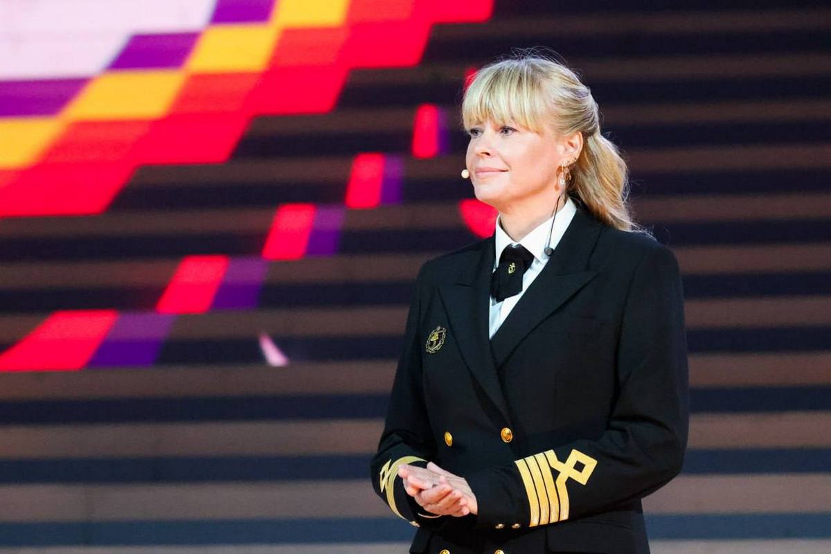Капитаном атомного ледокола впервые стала женщина
