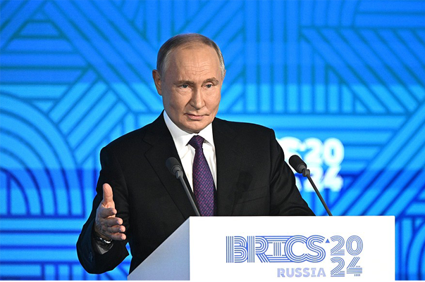 РФ переключает транспортные потоки на партнеров по БРИКС - Путин