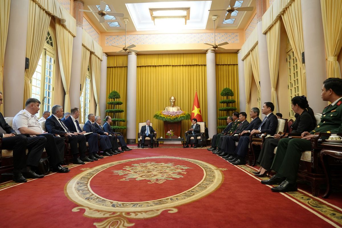 ГК «Дело» организует совместные перевозки с вьетнамскими коллегами