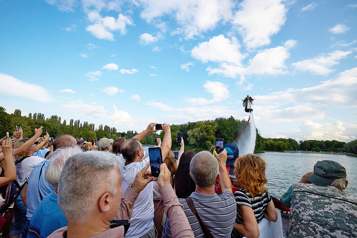 Москва приняла Международный гидрофлайфест