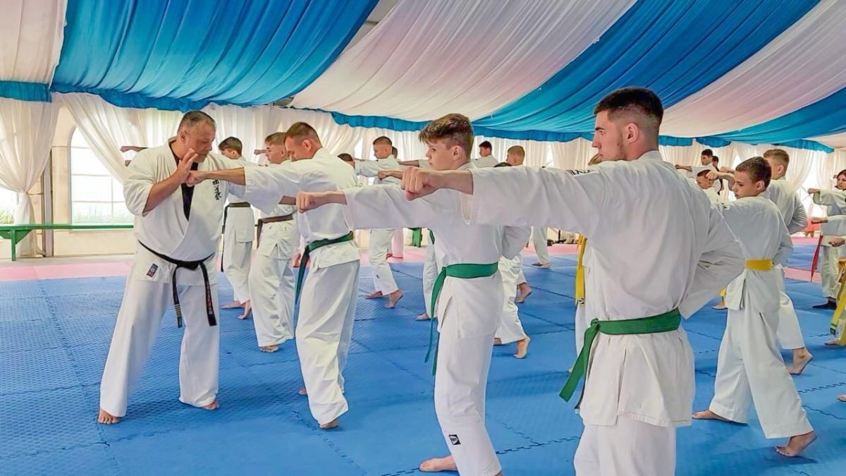 «Восточный Порт» поддержал спортивные сборы в детском лагере