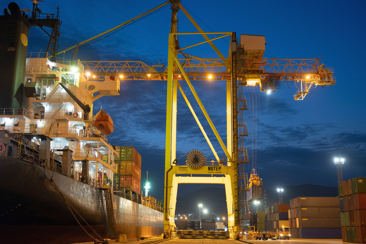 ГК «СММ» модернизировала кран-перегружатель Liebherr типа STS 