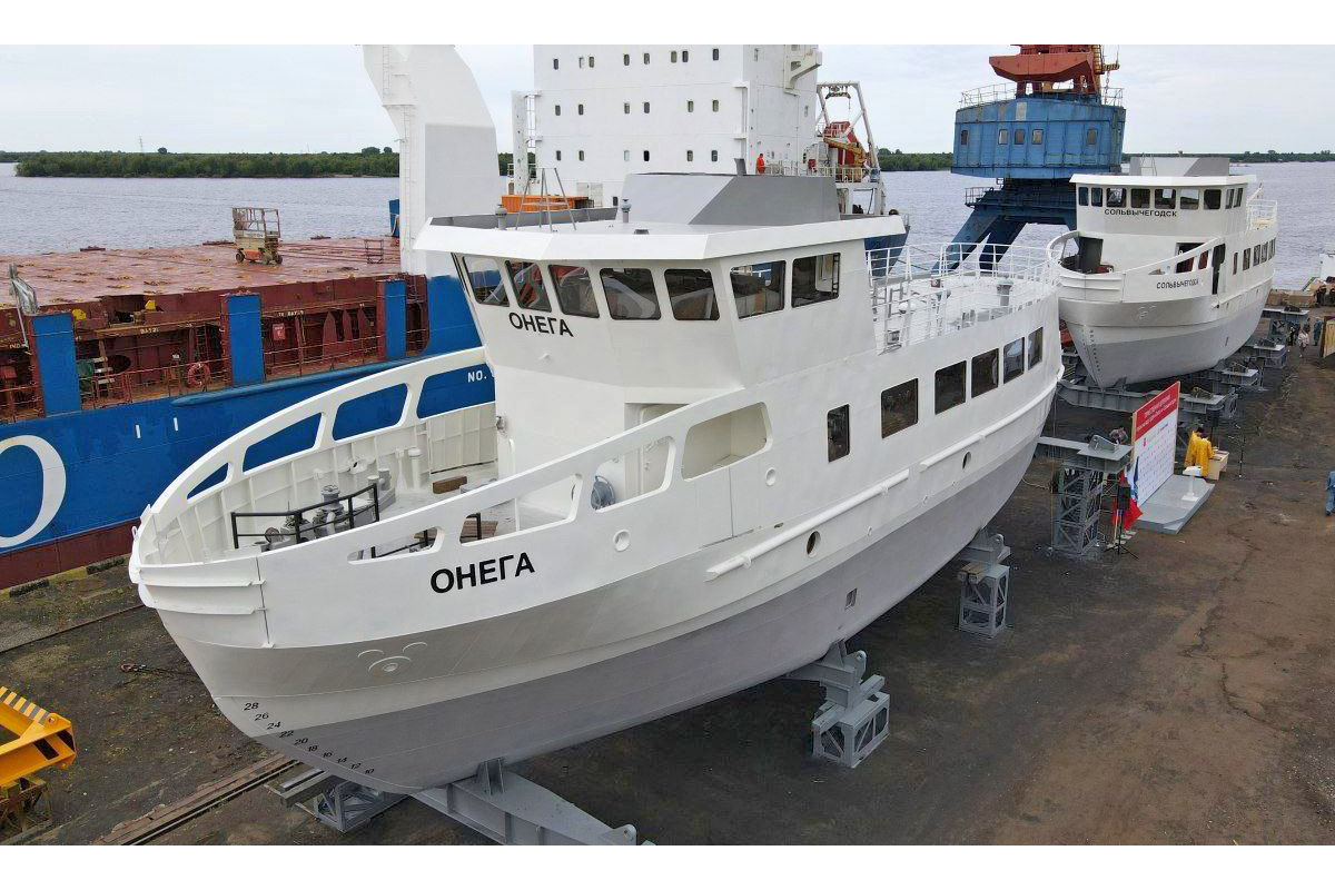 В Архангельске спустили на воду два пассажирских судна ледового класса