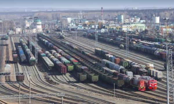 Погрузка на сети РЖД за первое полугодие сократилась на 7,6%