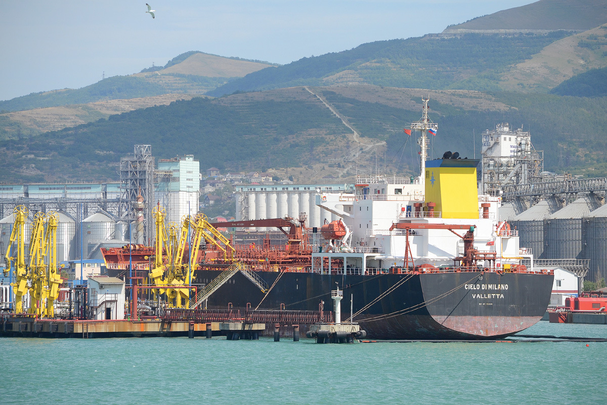 Грузооборот морских портов России в январе вырос на 7,5%