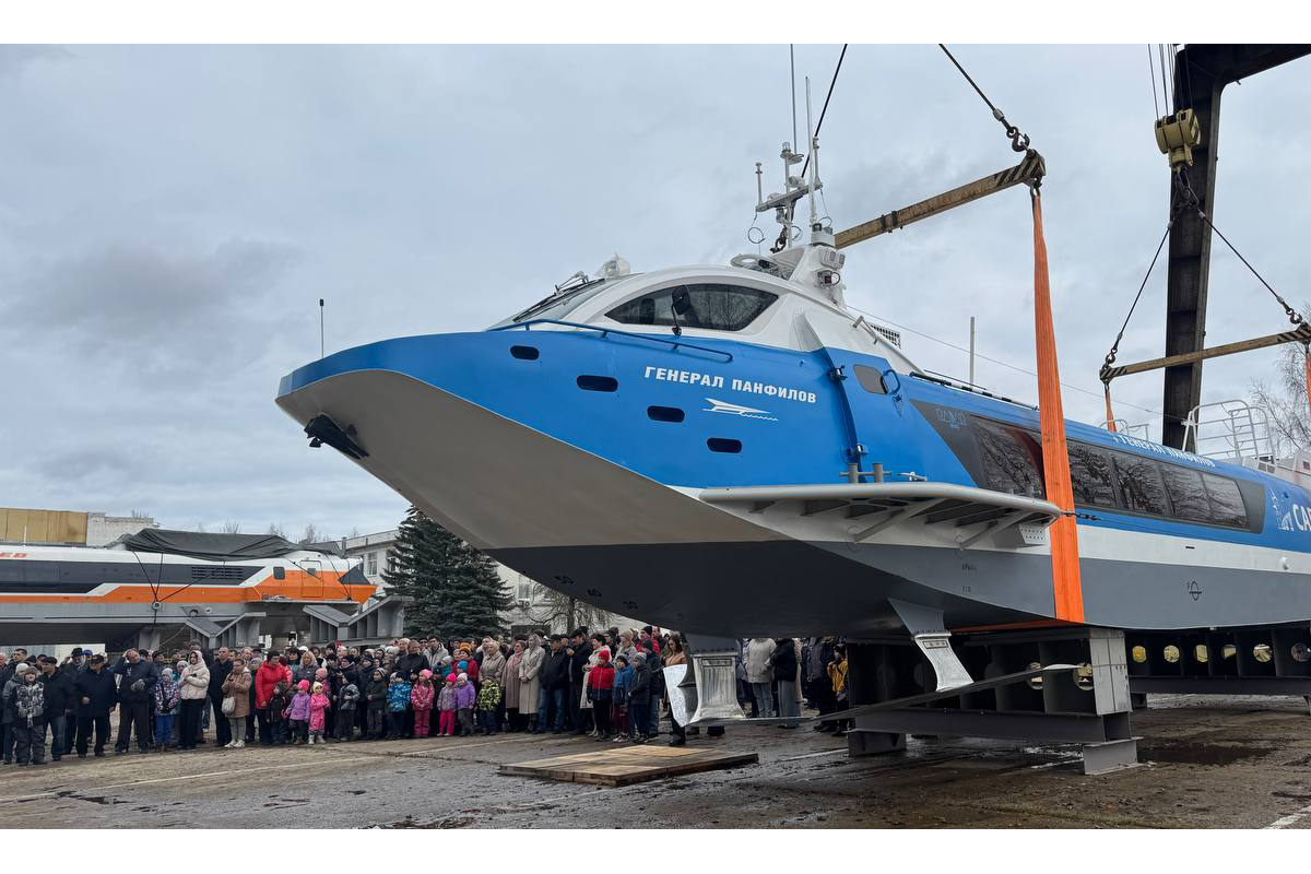 В Нижегородской области спустили на воду третий «Валдай 45Р» для Саратовской области