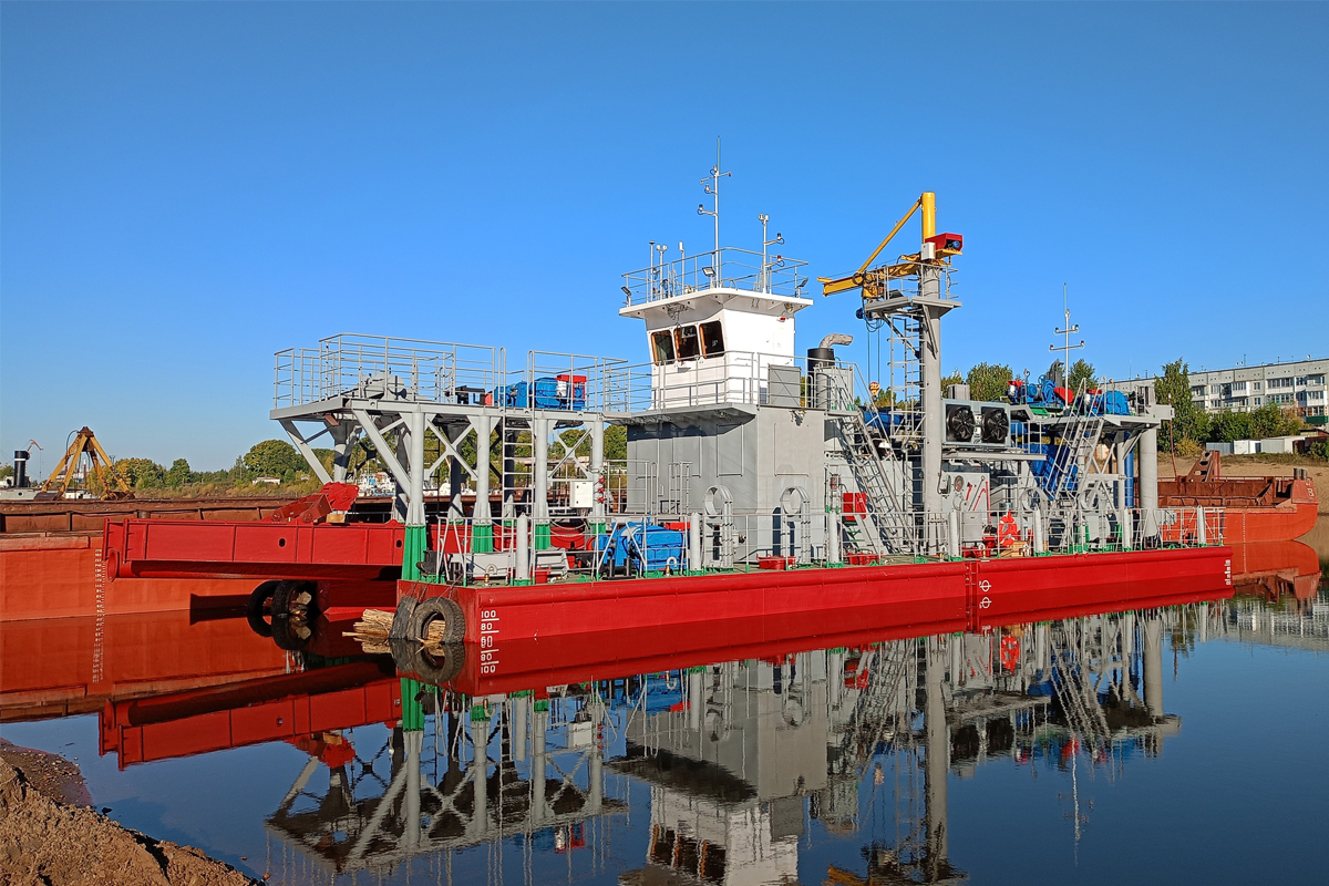 Цимлянский СМЗ спустил на воду земснаряд для Администрации Двинско-Печорского бассейна