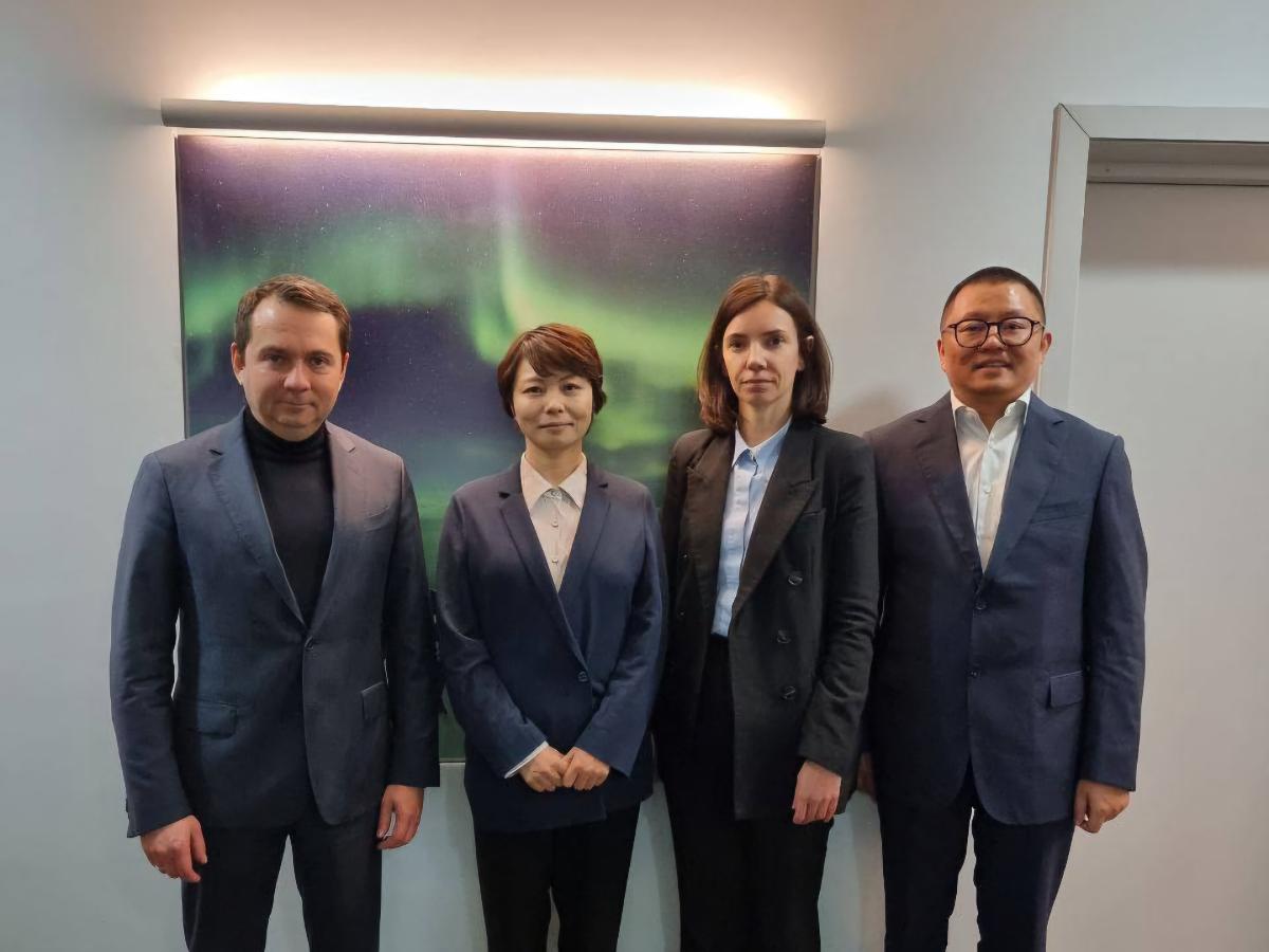 Китайская NewNew Shipping Line организует перевозки контейнеров через Мурманск