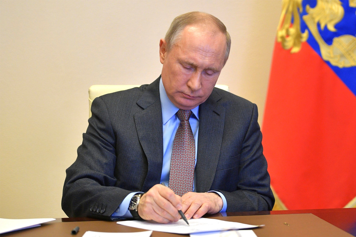 Путин подписал базовый закон о северном завозе