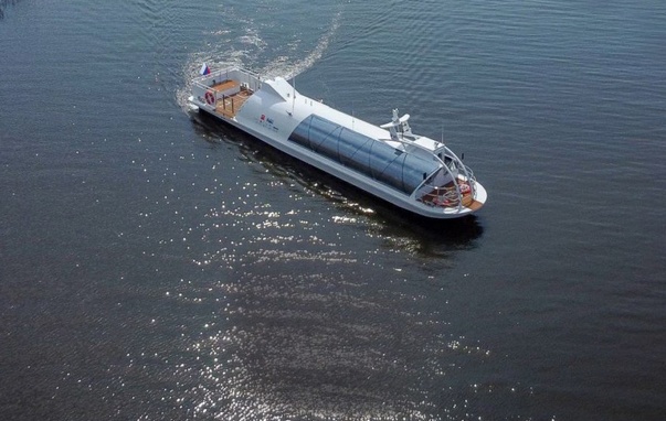 Речной трамвай «Соталия» отправился в первый прогулочный рейс