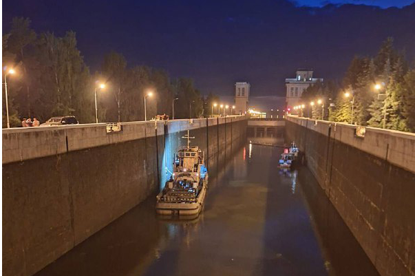 Движение судов на Городецком гидроузле восстановлено досрочно