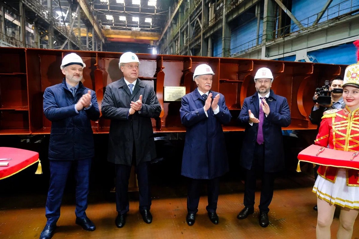 На ССЗ «Лотос» заложили головной контейнеровоз