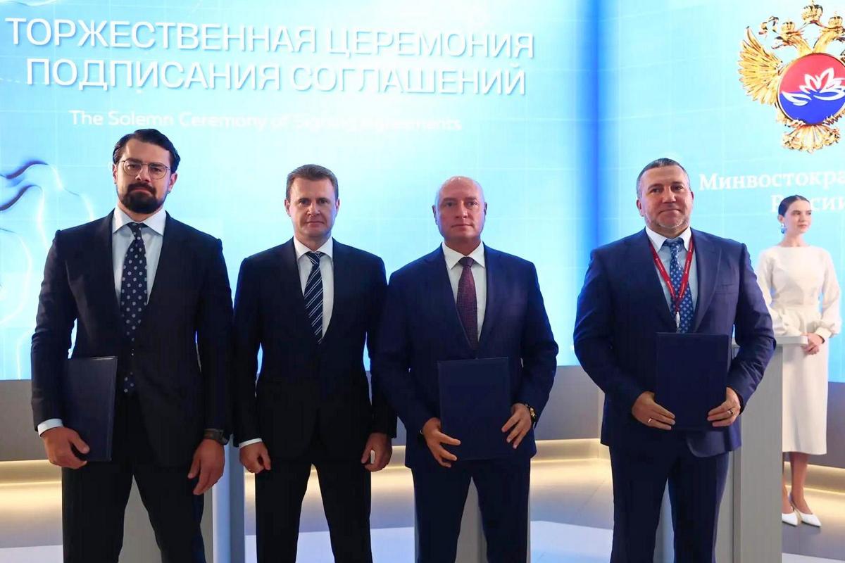 Для строительства Трансарктического коридора Россия создаст инвестиционный контур объемом до 1 трлн рублей 