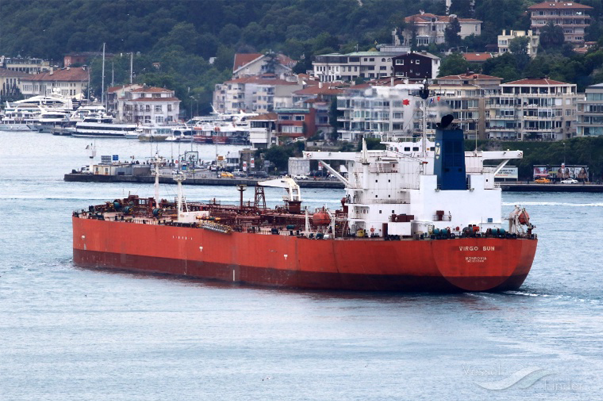 Власти Франции отпустили задержанный ранее танкер Boracay 