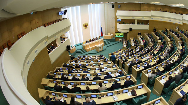 Совет Федерации принял закон о поддержке транспортной отрасли в условиях санкций