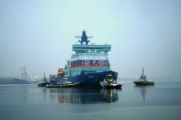 Ледокол "Сибирь" должен выйти в море в январе
