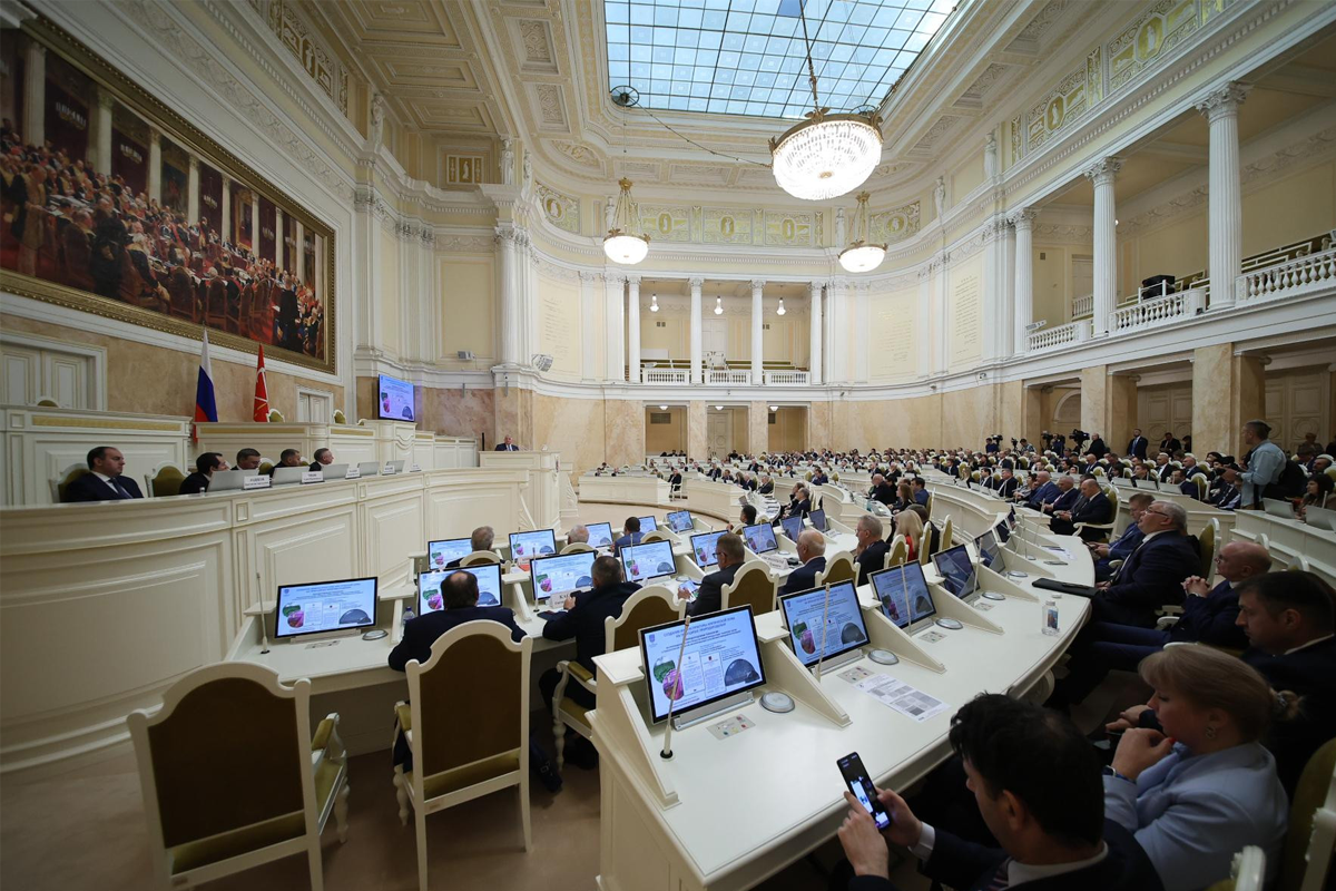 Минтрансу поручили обеспечить круглогодичную работу Трансарктического коридора