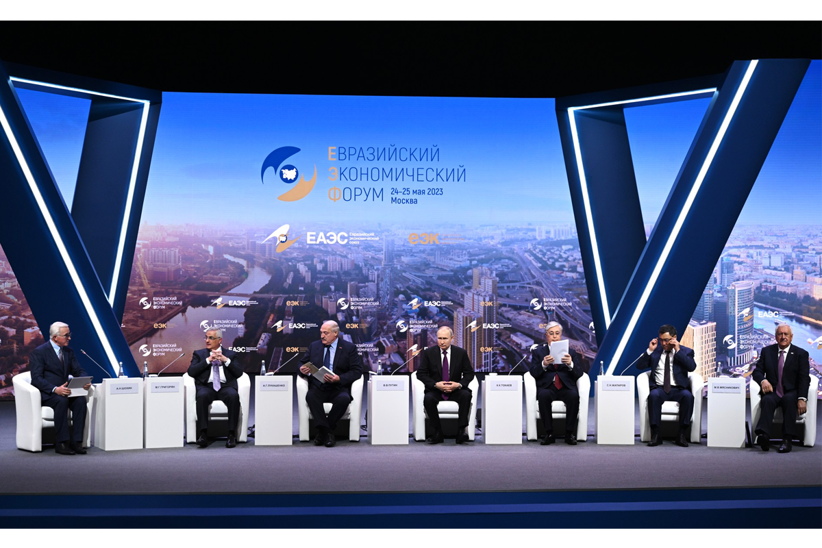 Путин: рассчитываем на присоединение Азербайджана к проекту железной дороги на МТК «Север-Юг»