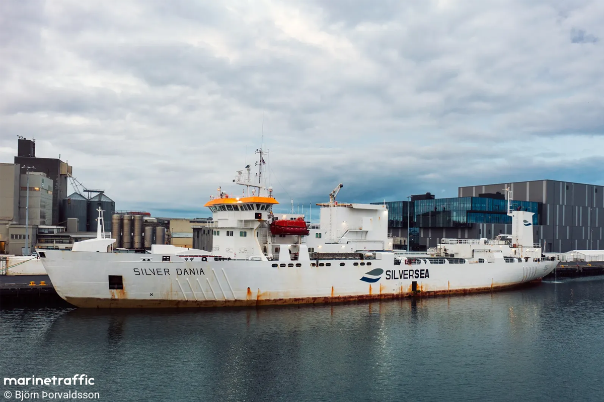 В Норвегии задержали судно с российскими моряками по подозрению в повреждении кабеля