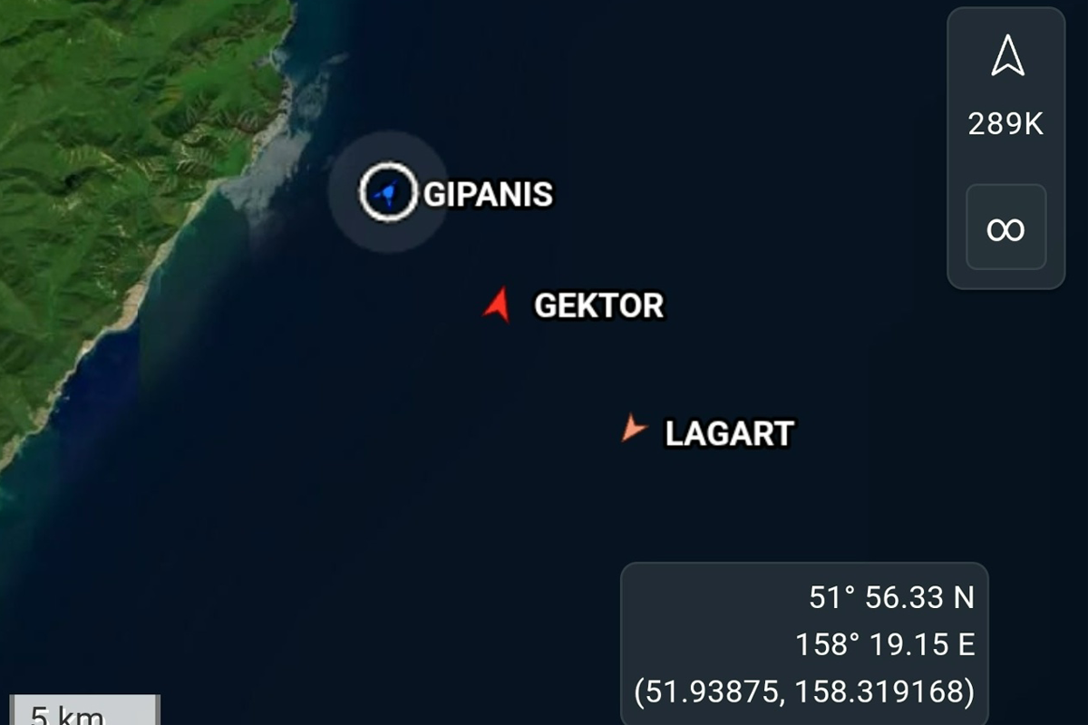 Для проводки аварийного пассажирского судна «Гипанис» к берегам Камчатки потребовался мощный буксир