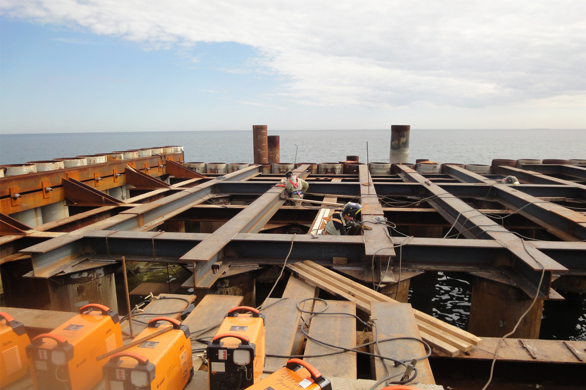 Готовность портовой инфраструктуры морского терминала в г. Пионерский составляет порядка 40% 