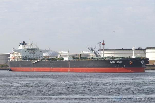 В Черном море атаковали греческий танкер, ожидающий погрузки на терминале КТК